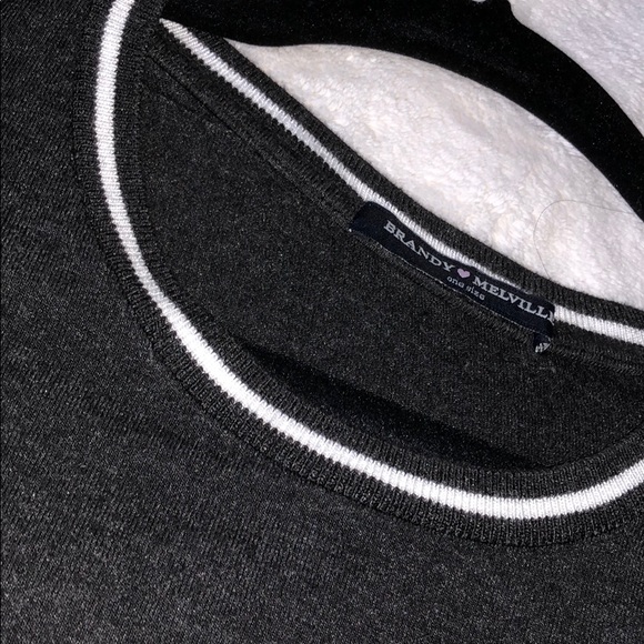 Brandy Melville hardly worn - Picture 2 of 3